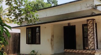 house for sale in Omanappuzha, Alappuzha.