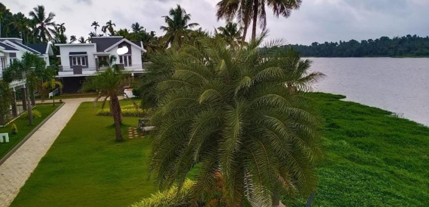 Water frontage house for sale in Ernakulam